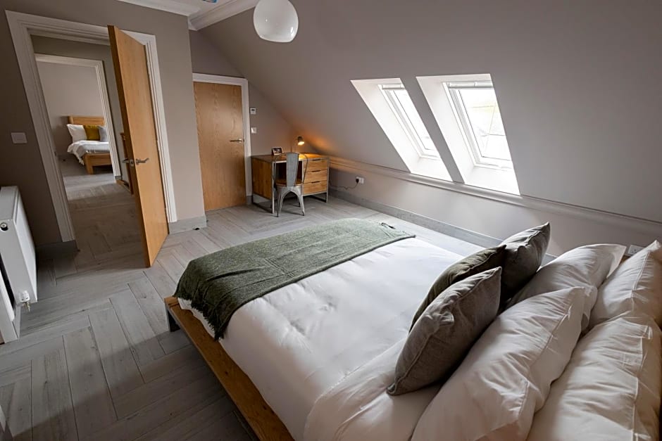 Westertonhill Lodges - Private Hot Tub Hire Available