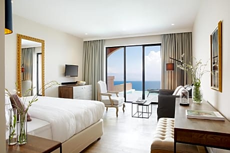 Deluxe Junior Suite with Private Pool and Sea View