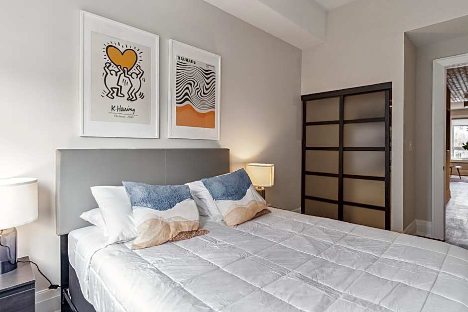 The Queen's Griffen – Toronto