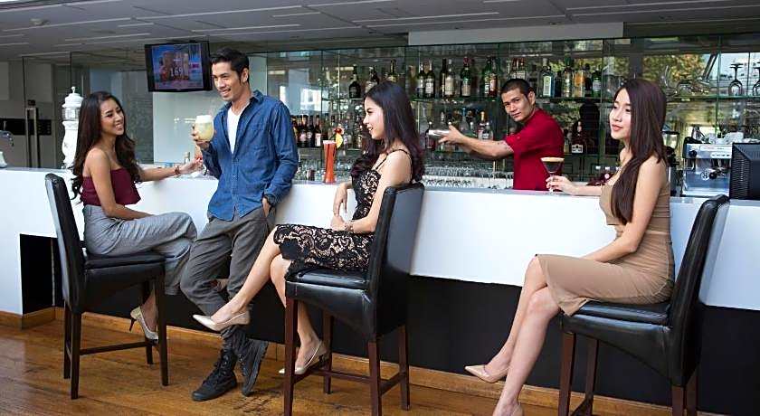 Le Fenix Sukhumvit (SHA Extra Plus)