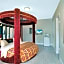 Super Budget Inn