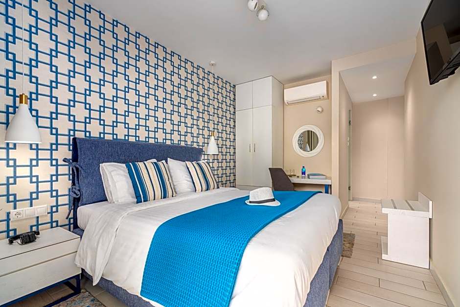 Maison 66, Riviera Hotels
