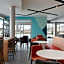 avid hotel Oak Creek By IHG