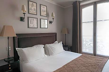 Superior Double Room with Balcony