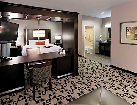 King Studio Suite - Non-Smoking