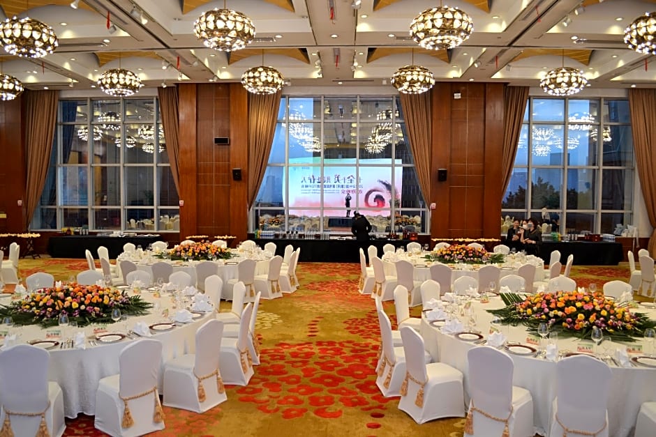 Dekin Hotel Chongqing Jiefangbei