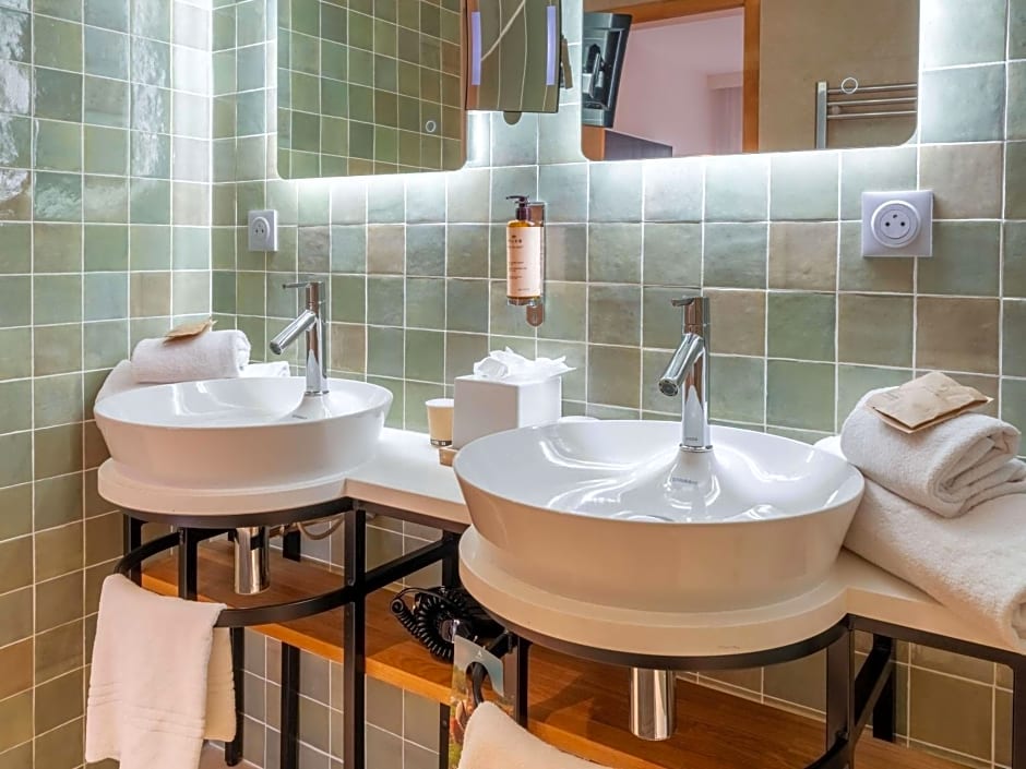 Mercure Avignon Gare TGV