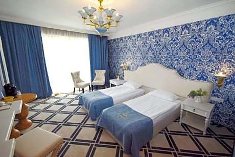 Sea View Double or Twin Room for 2 Adults and 1 Child