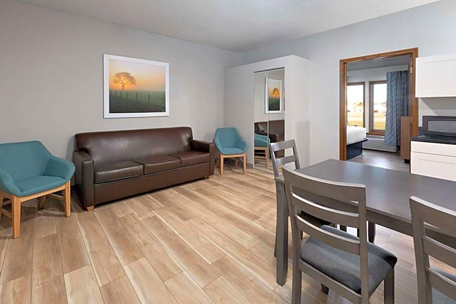 Days Inn by Wyndham Hutchinson