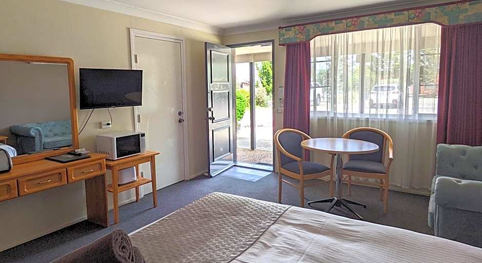 Highlands Motor Inn