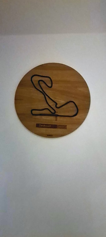 B&B het duinhuisje met jacuzzi, gratis parkeren, 2 fietsen te leen, airco