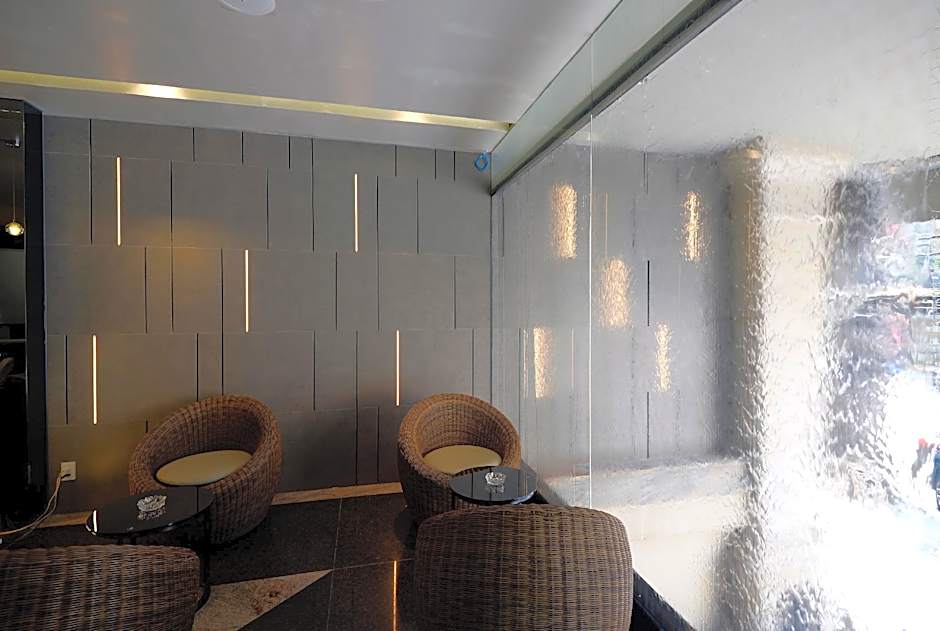 Bonita Signature BTX Hotel 