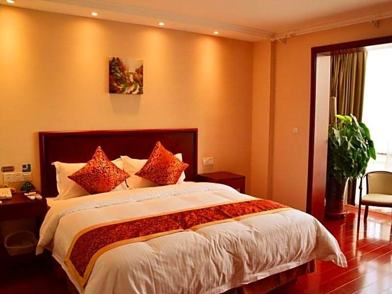 GreenTree Inn ChangZhi Bus Passenger Station XiHuan Road Business Hotel
