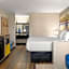 Days Inn & Suites by Wyndham Byram