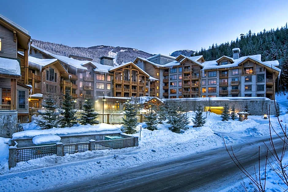 First Tracks Lodge, by Lodging Ovations