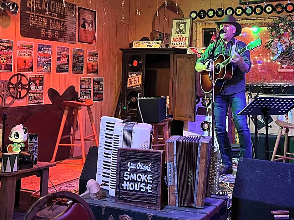 The Smoke House Lodge and Cabins