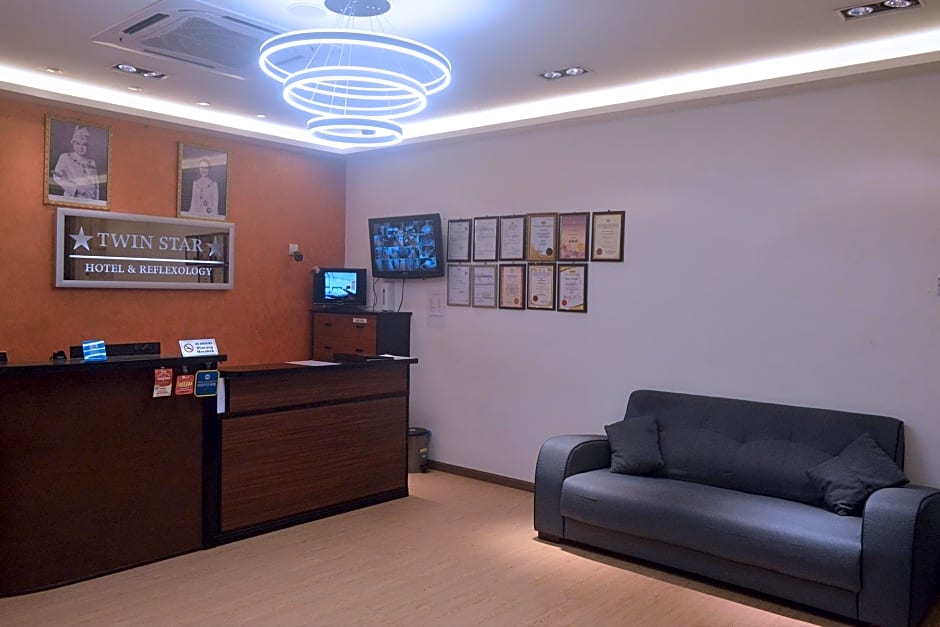Twin Star Hotel