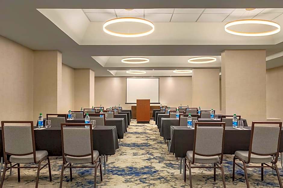 Embassy Suites By Hilton Hotel Kansas City-Overland Park