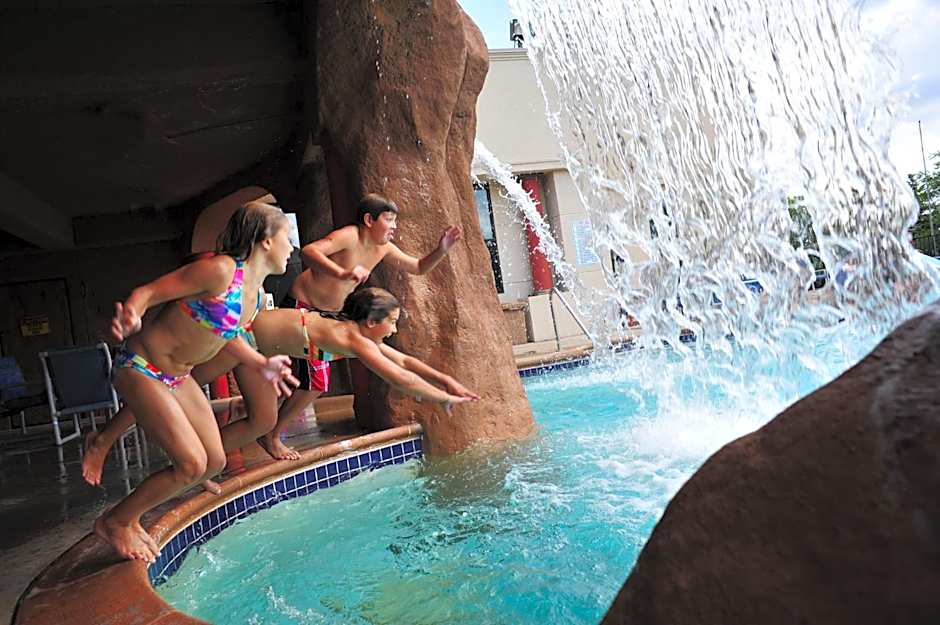 Atlantis Family Waterpark Hotel, an Ascend Collection Hotel