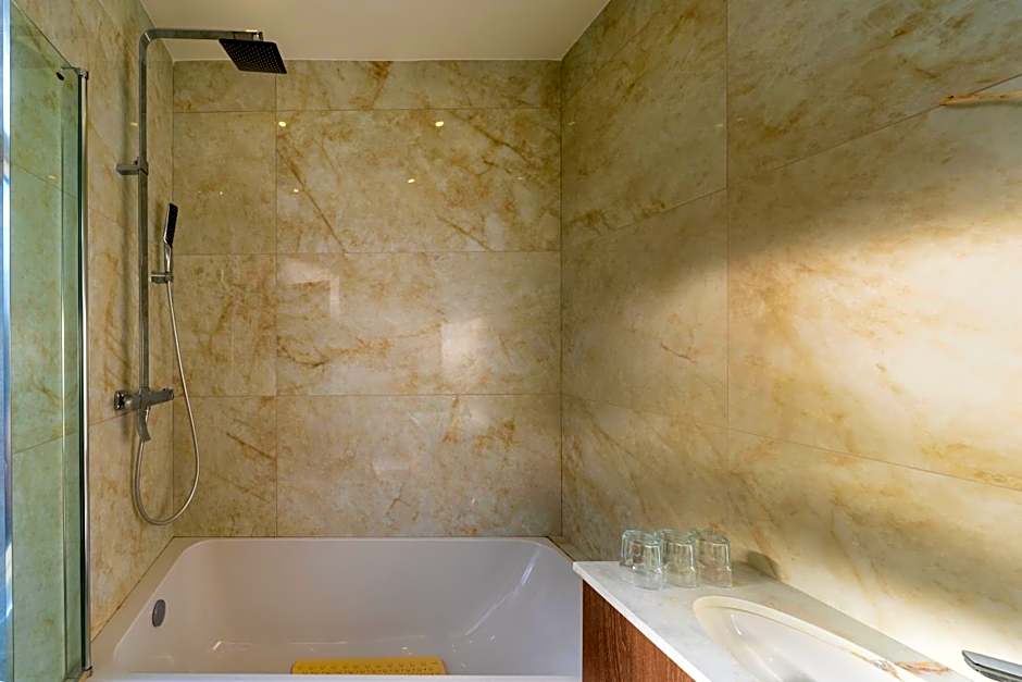 Uno Thames Hotel Maidenhead -Reopened Brand New Again