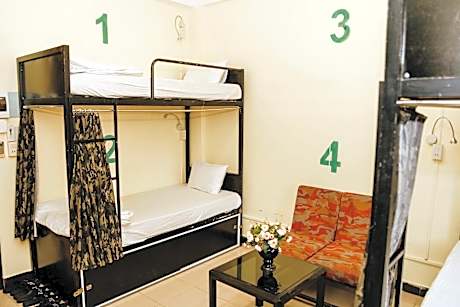 Bunk Bed in Mixed Dormitory Room