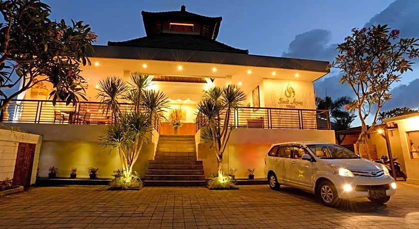 Sandi Agung Villa