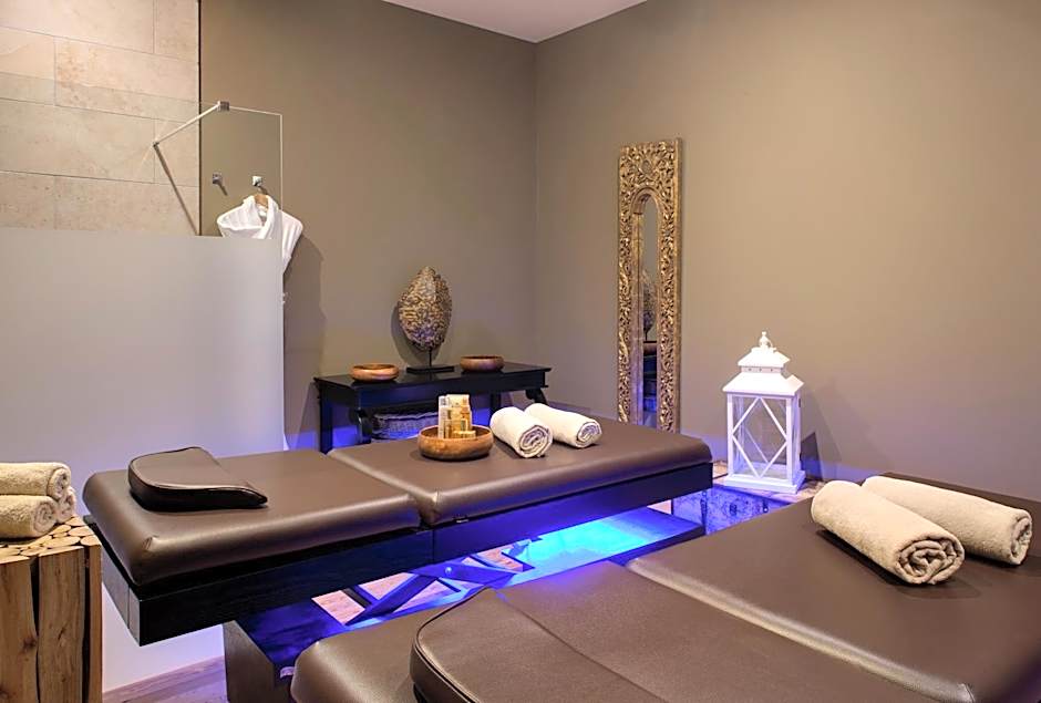 Grand Hotel Des Sablettes Plage, Curio Collection By Hilton