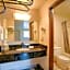 OYO Woodland Hotel and Suites