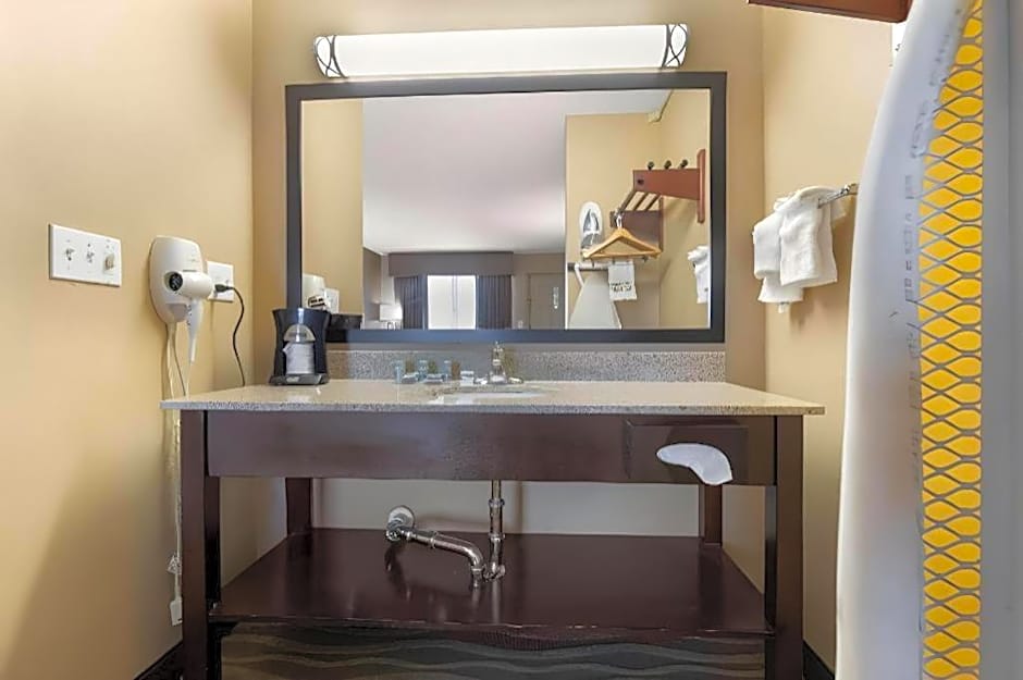 Best Western Taylor Inn