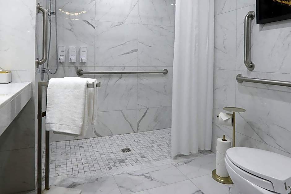 The Fort Garry Hotel, Spa and Conference Centre, an Ascend Collection Hotel