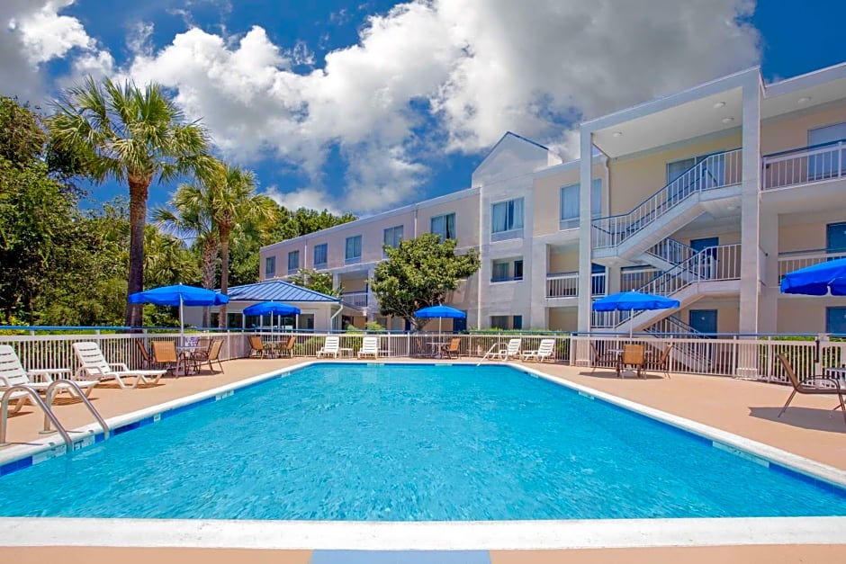 Hotel Carolina A Days Inn by Wyndham