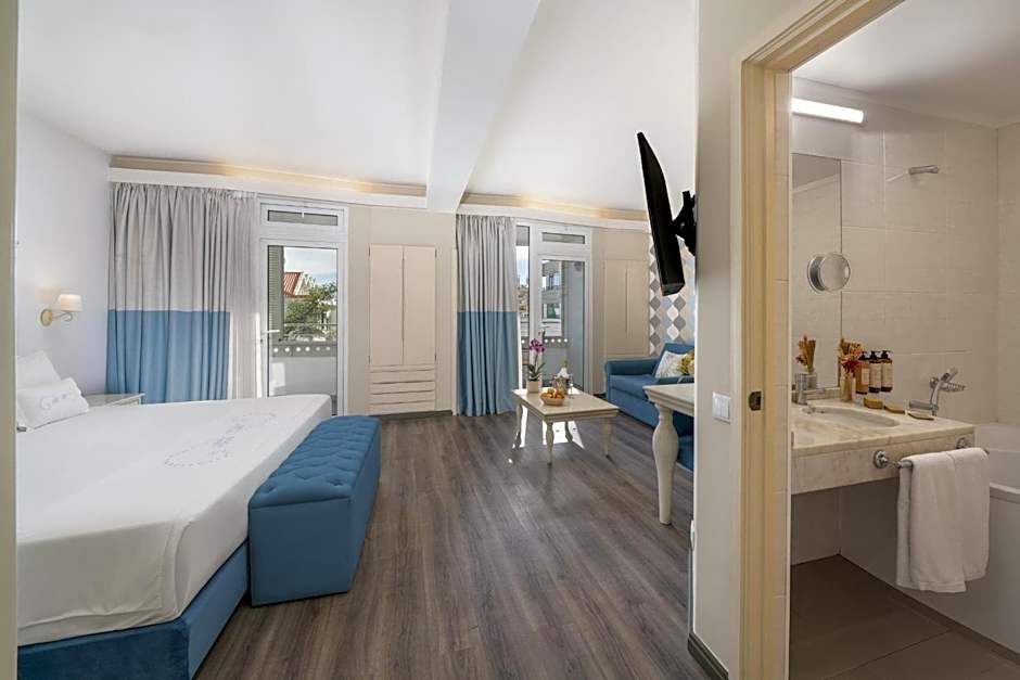 Zdjęcie 1 z 9 — Superior Suite