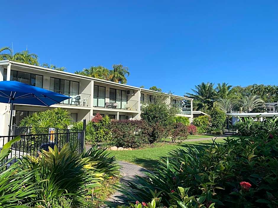 Beachfront Terraces with Onsite Reception & Check In