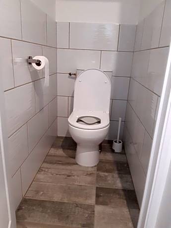 Family Room with Garden View