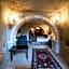 Doctor's Cave Suites