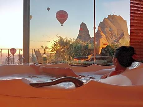 Deluxe Suite with Spa Bath