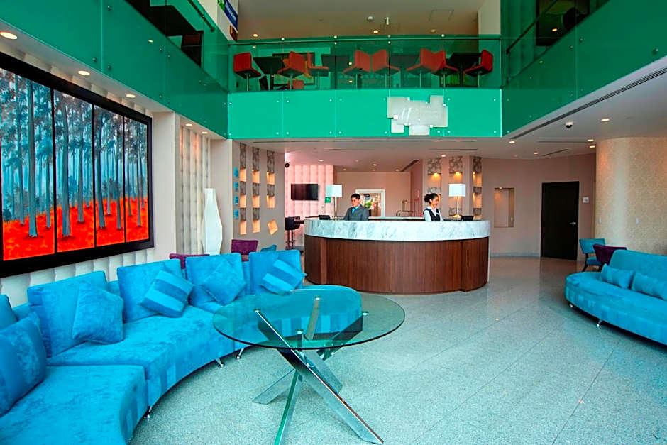 Holiday Inn Express & Suites Queretaro By IHG