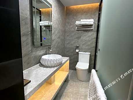 Jinsheng Hotel (Guangzhou Xiancun Metro Station)