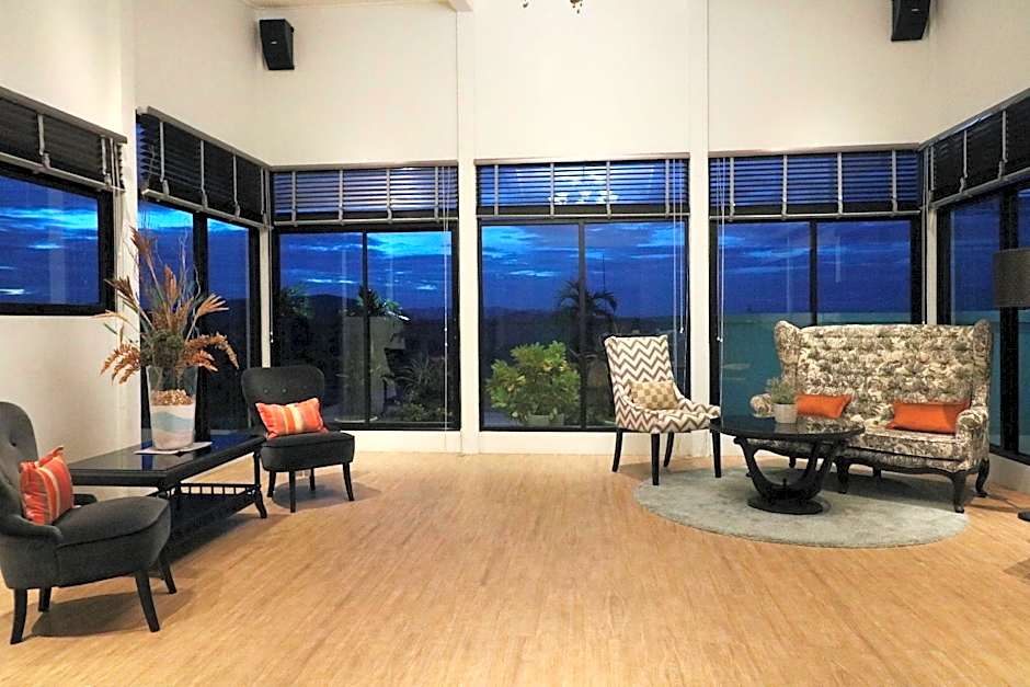 Hua Hin Grand Hotel & Plaza