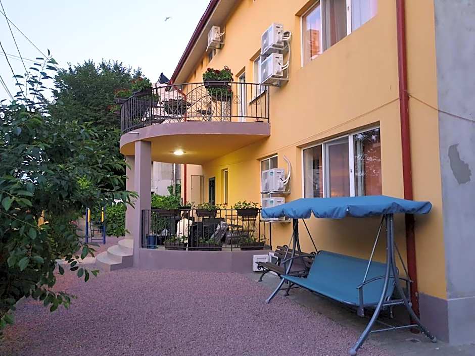 DMS Family House