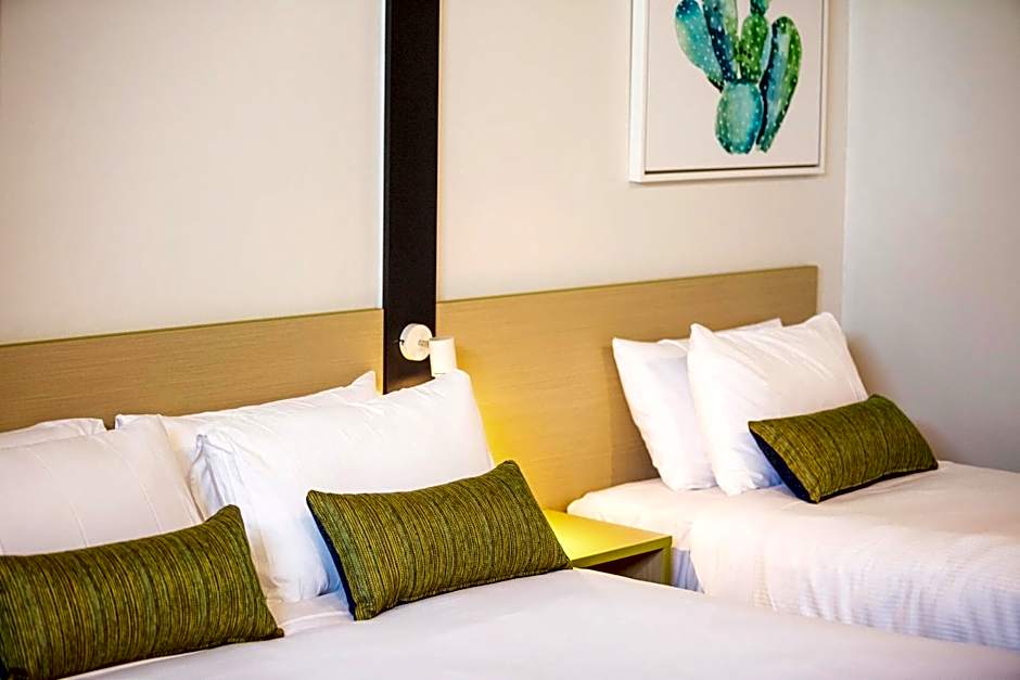 Nightcap at Hume Hotel