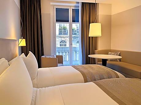 Luxury Room with 2 Single Beds