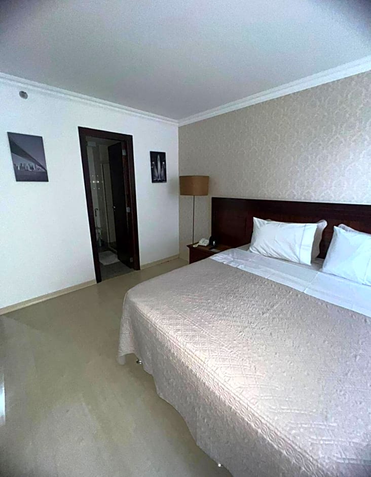 Melia 21 suite flat