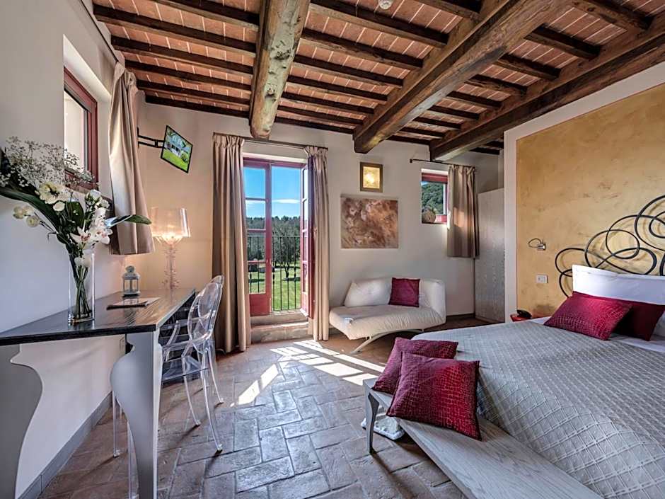 Hotel Casolare Le Terre Rosse