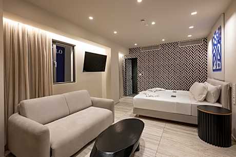 Acropolis One Bedroom King Suite