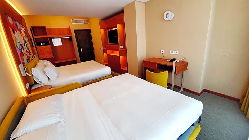OMAMA Hotel