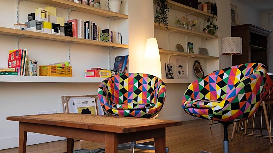 Chambres au coeur du quartier historique - Maison Alternativi