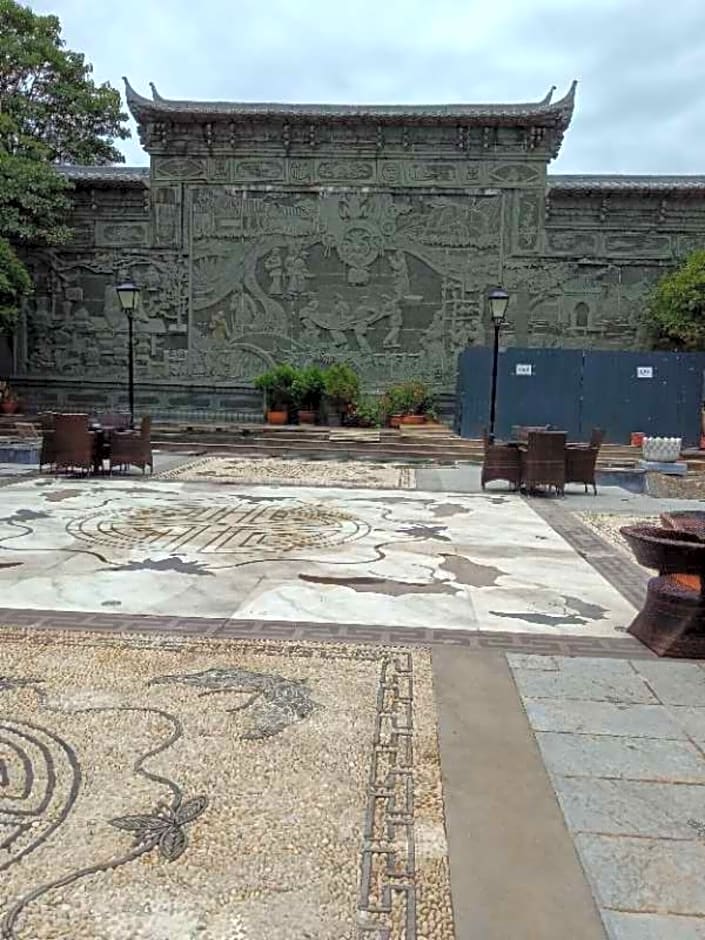 Li Jiang Xi Duo Fu Bie Yuan Inn