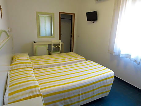Economy Twin Room
