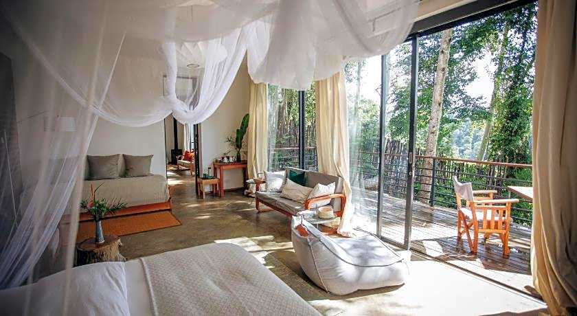 Kaliwa Lodge